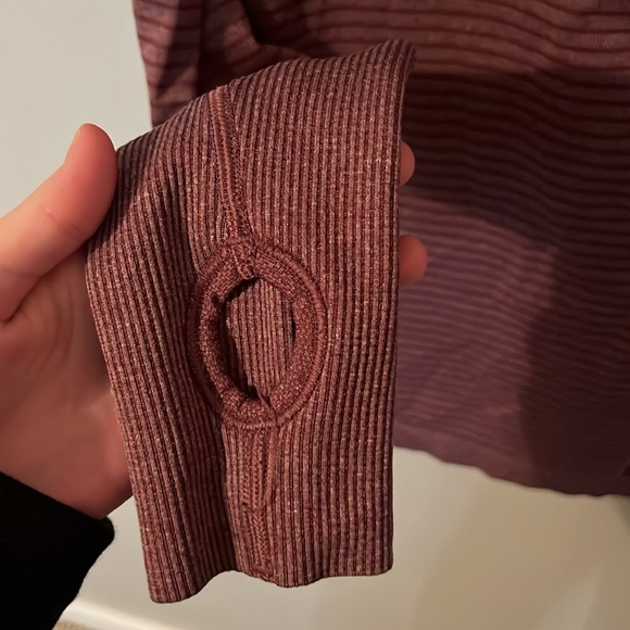 Lululemon Purple Swiftly Tech, Size 4 - Picture 4 of 5